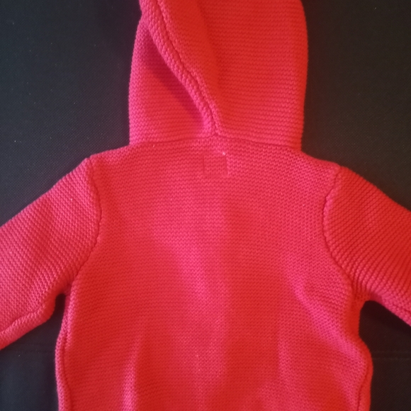 Baby GAP red sweater with ears, pockets and hood. - Picture 3 of 4
